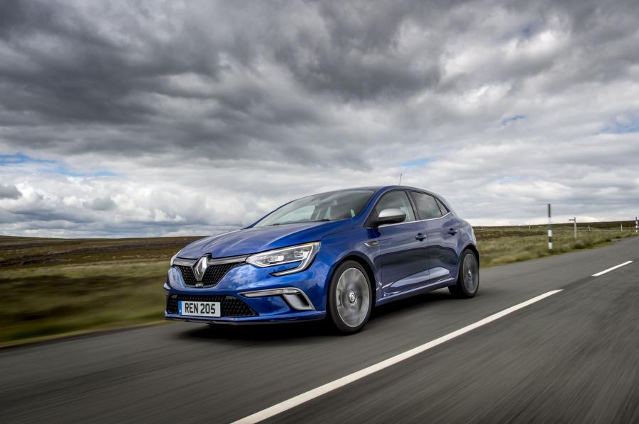  Renault Megane GT 2016 года  (UK) (фото 10 из 39)